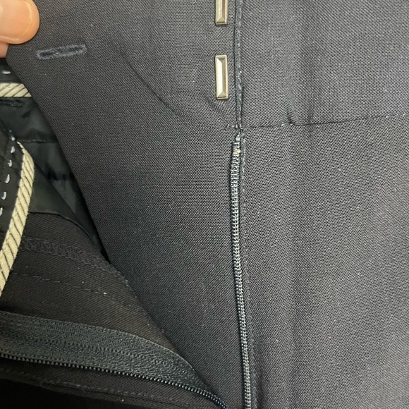 Land's End Women's Navy Washable Wool Blend Dress Pants Size 6 - Picture 3 of 9